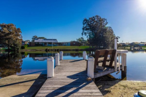 The Waterfront on Teal Sussex Inlet
